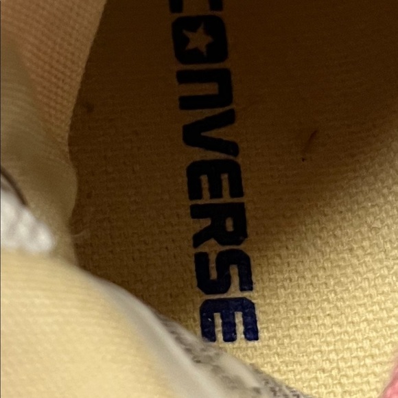 Vintage  Pink Converse High Top Chuck Taylor Toddler  Shoes! - Picture 12 of 14